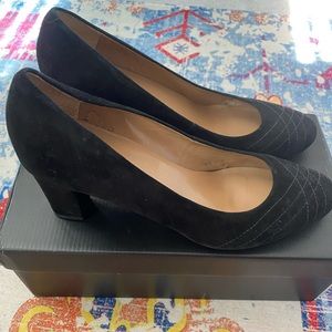 Talbots 8 1/2 B Suede Black Mid Heel Pumps Shoes w/Box
